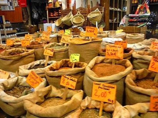 Marché de Noailles les épices