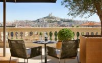 Rooftop du bar de l'hôtel dieu à Marseille