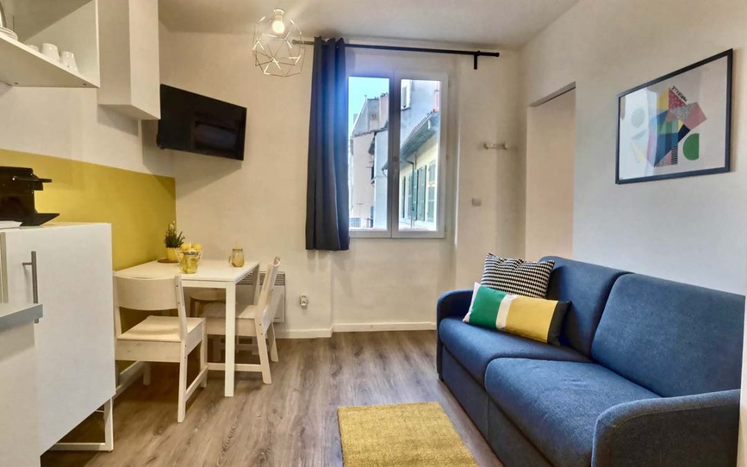 Appart Hôtel Roxanne 20, 2 pièces, 49 rue Sylvabelle Marseille
