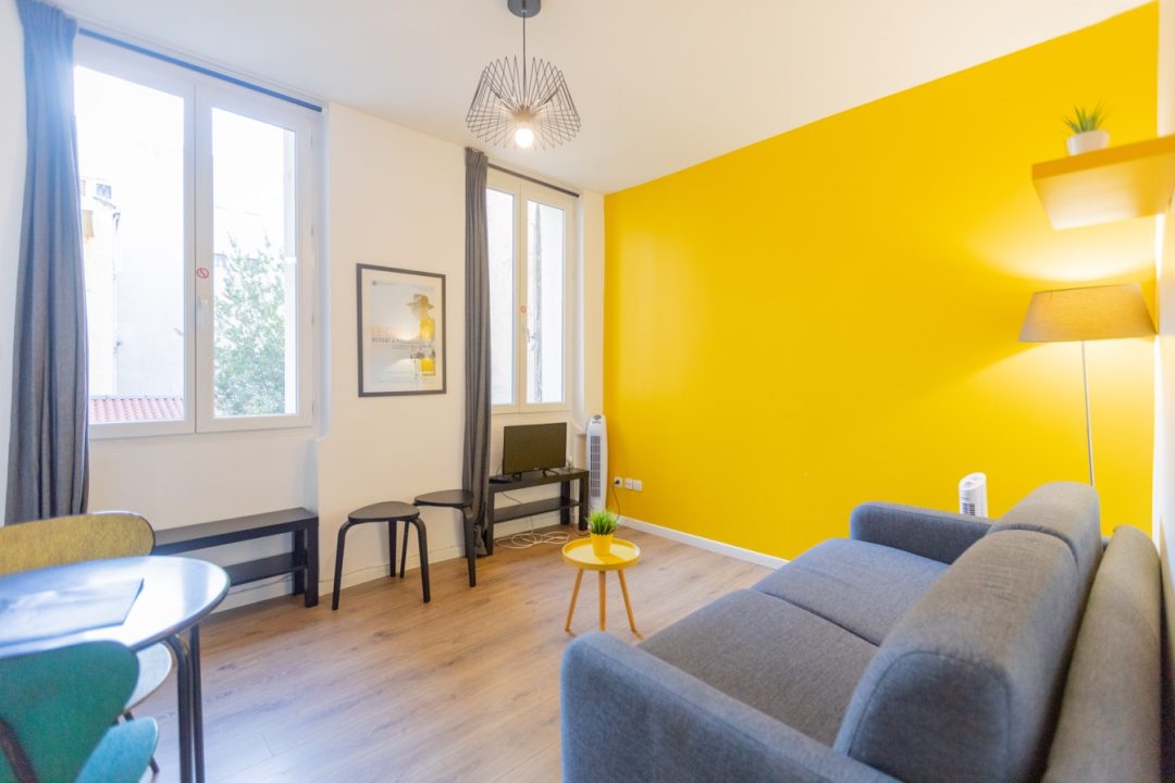 Appart Hôtel Neuvillette 21S, 49 rue Sylvabelle, coté cour Marseille
