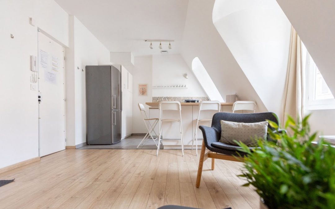 Apartment 2 rooms street Saint Suffren courtyard Marseille