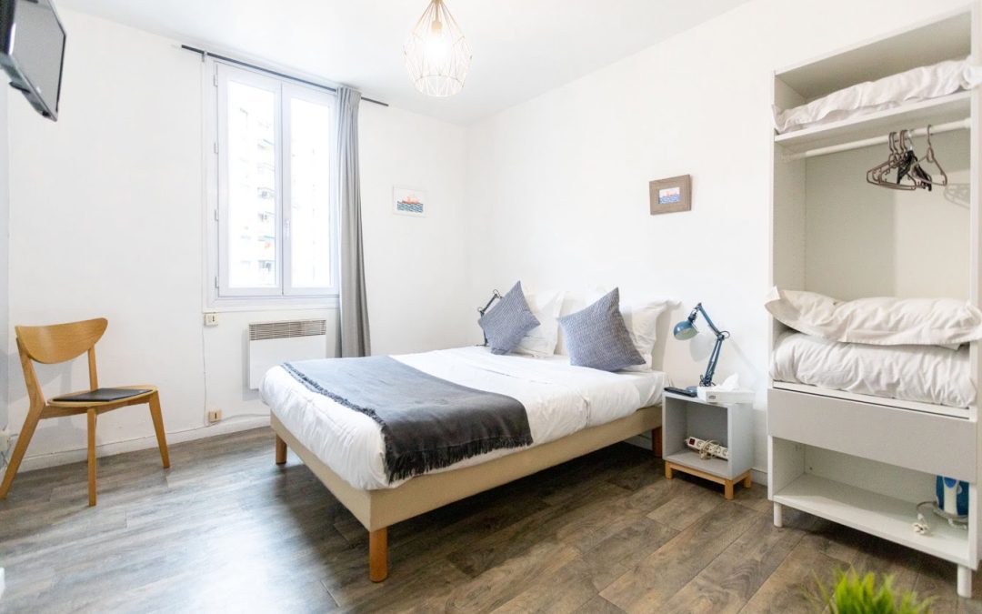 Appart Hôtel Chantecler 33, 4 personnes, 24 Rue Saint Sebastien Marseille