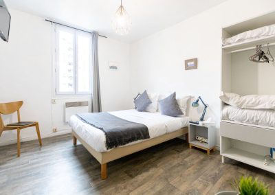 Appart Hôtel Chantecler 33, 4 personnes, 24 Rue Saint Sebastien Marseille